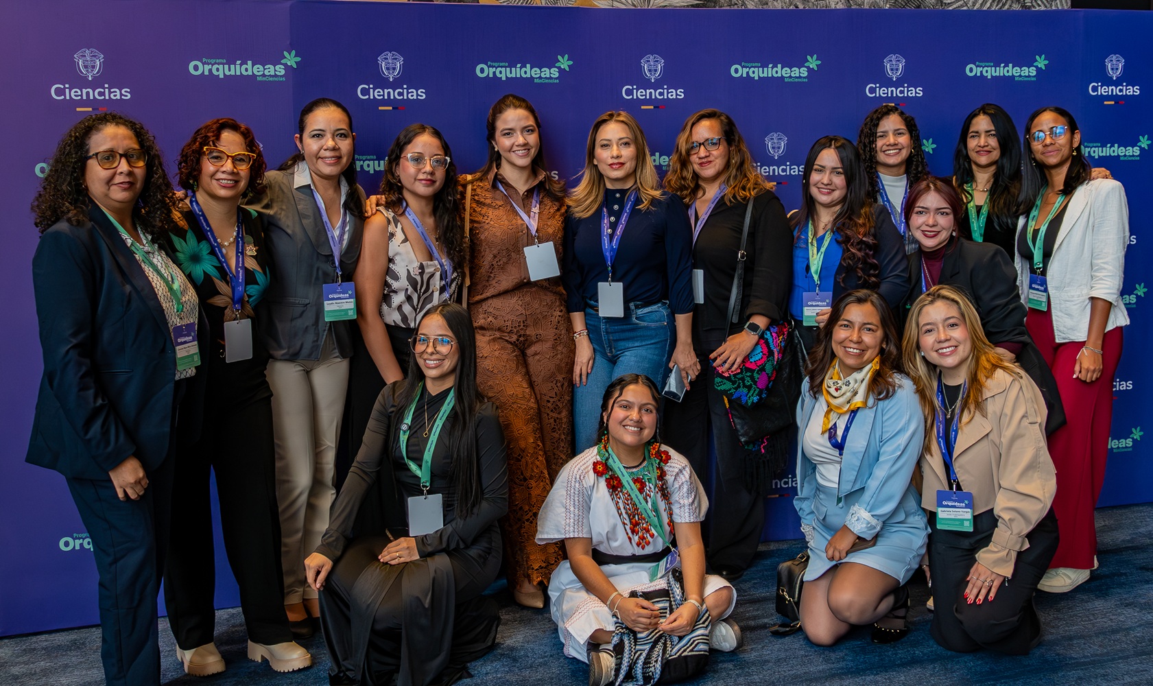 MUJERES.ORQUIDEAS. (2)