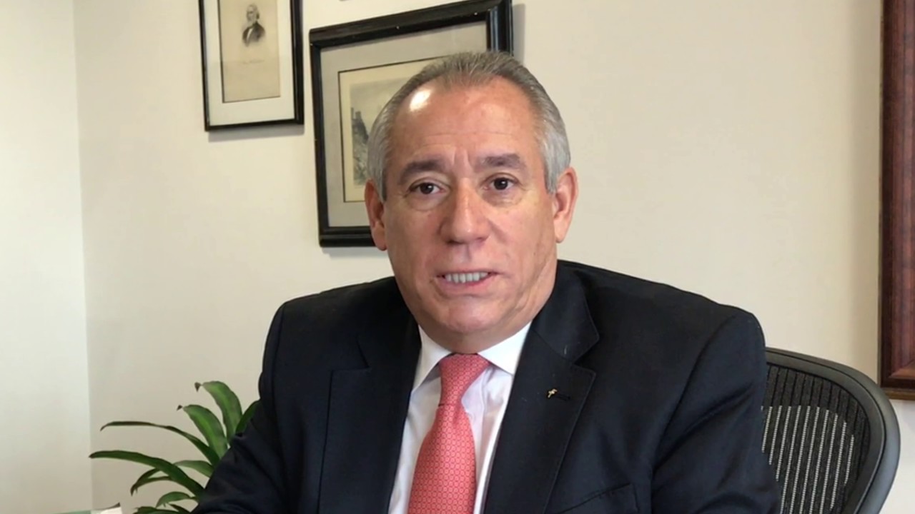 Senador Luis Fernando Duque García