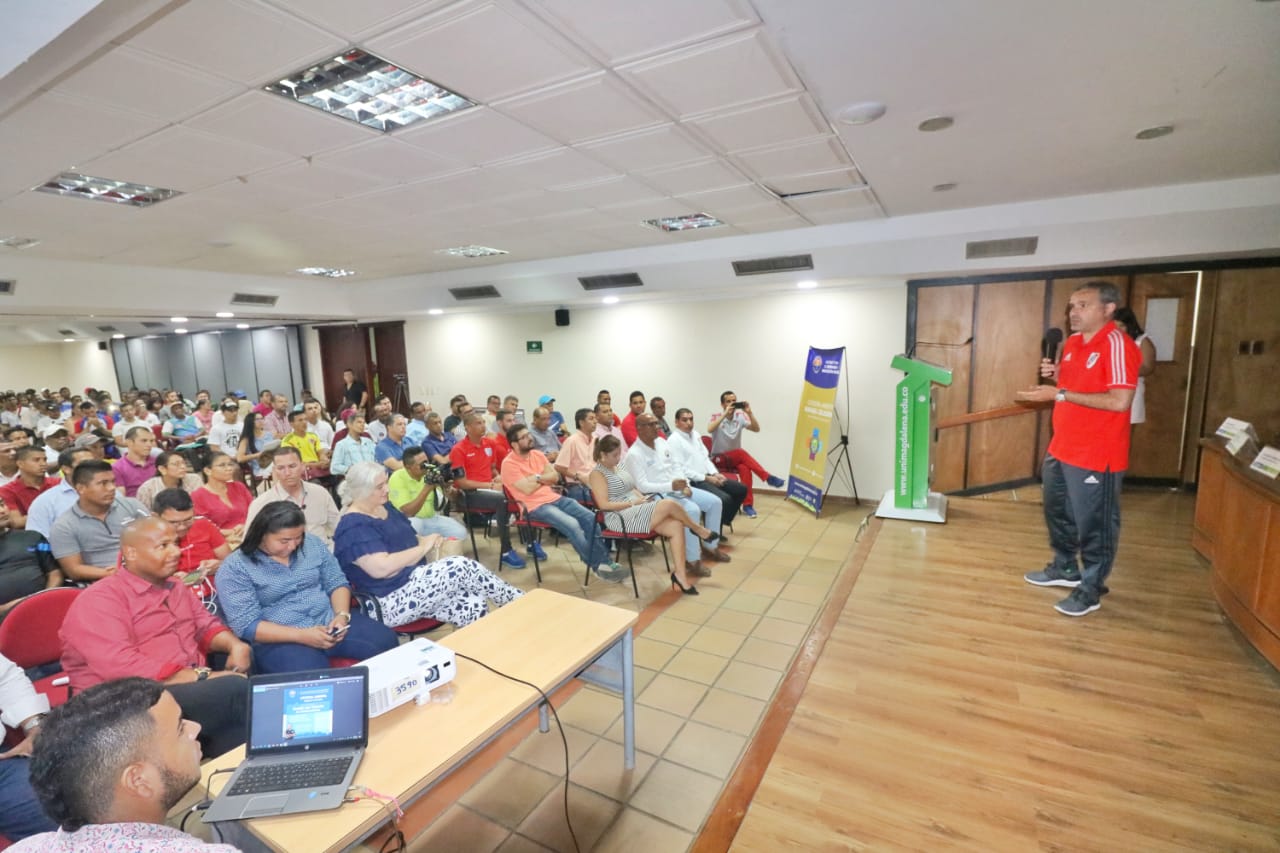 La Universidad es vital en la profesionalización de la pasión por el deporte”: Gustavo Grossi, Cazatalentos del Club Atlético River Plate de Argentina