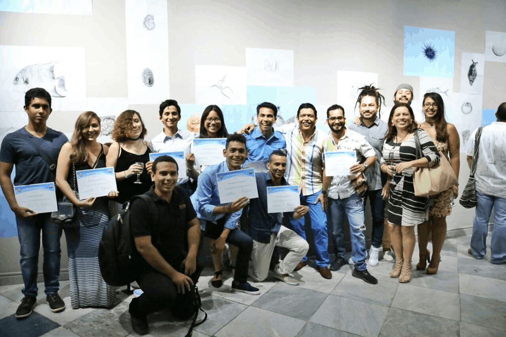 Durante la reinauguración, estudiantes de los programas de: Cine y Audiovisuales, Antropología y Biología de la Universidad del Magdalena, recibieron certificado del taller teórico y práctico,.