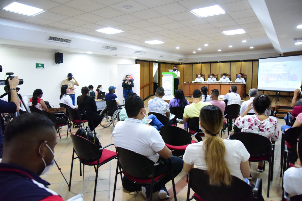 Asistentes al evento: comunidad con discapacidad, LGBTIQ+, comunidades estudiantiles de especial protección constitucional reforzada y grupos étnicos