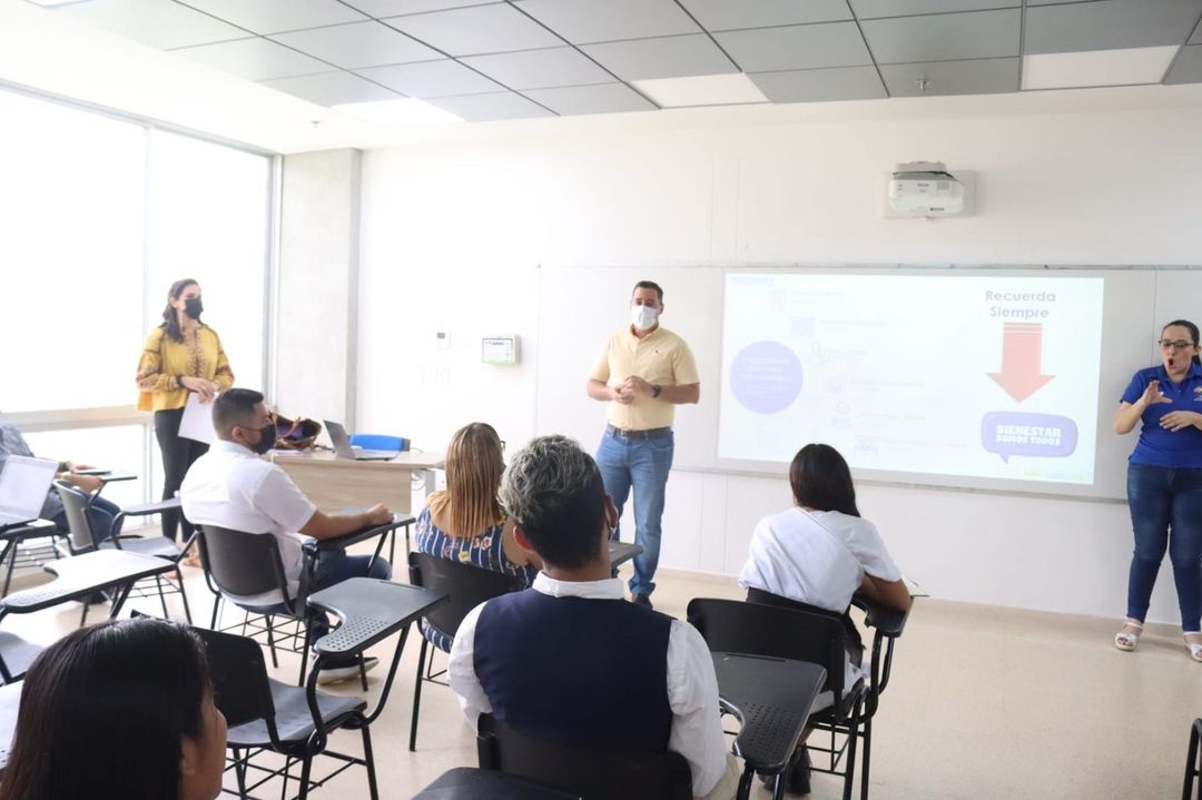 Se realizó la socialización de las políticas institucionales a las personas que pertenecen a grupos poblacionales.