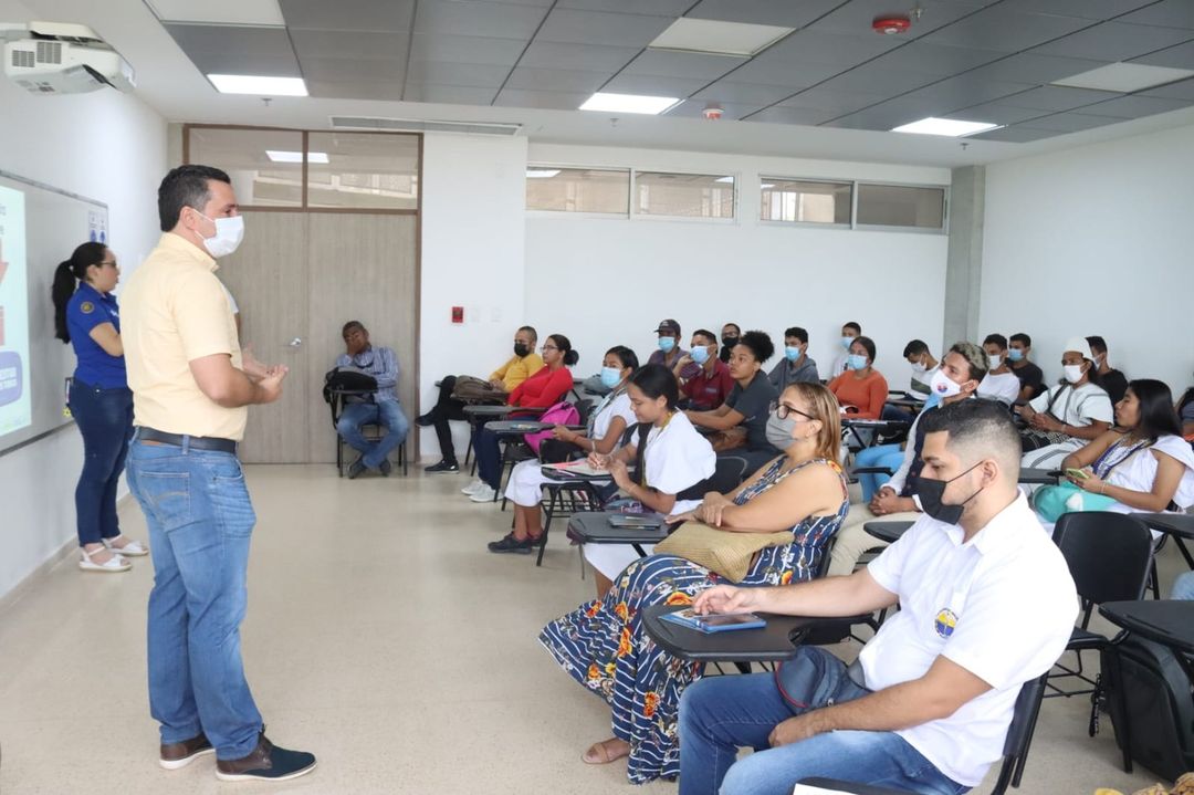 Se realizó la socialización de las políticas institucionales a las personas que pertenecen a grupos poblacionales.