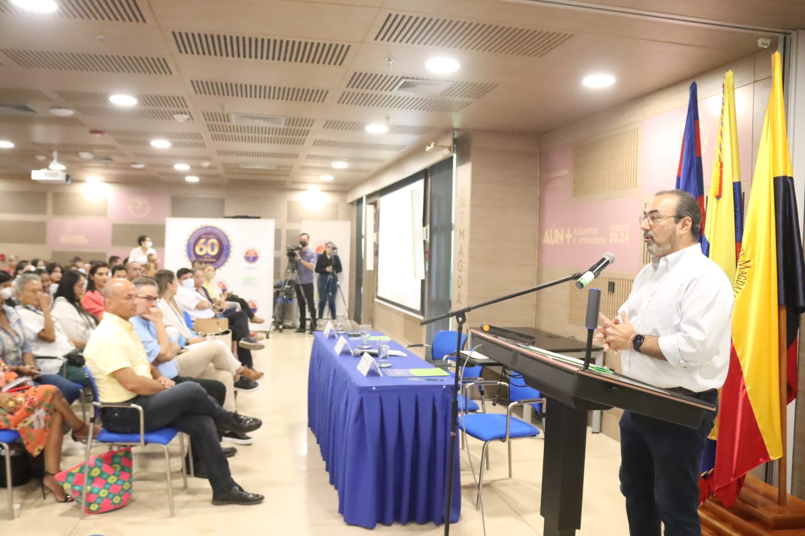 Cátedra.Abierta.Rafael.Celedon.3: Doctor Sergio Díaz-Granados durante la Cátedra abordó estrategias para garantizar el bienestar social de los ciudada