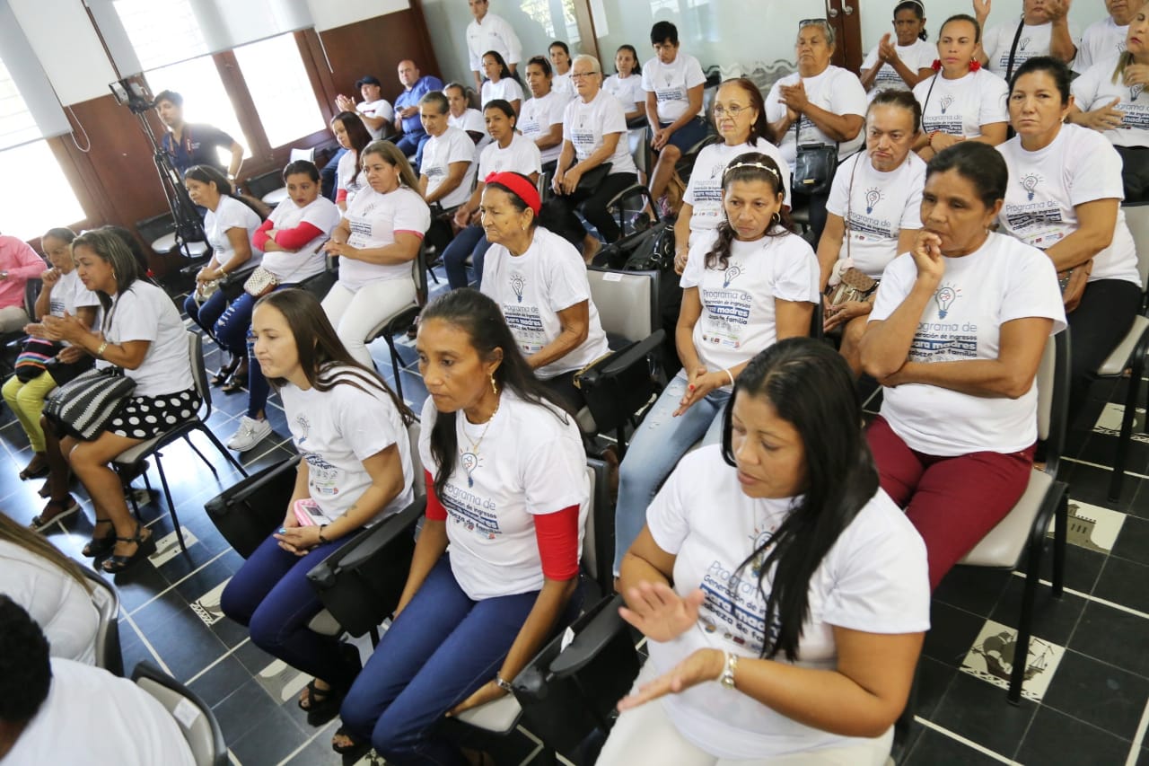 UNIMAGDALENA mejora calidad de vida de madres magdalenenses