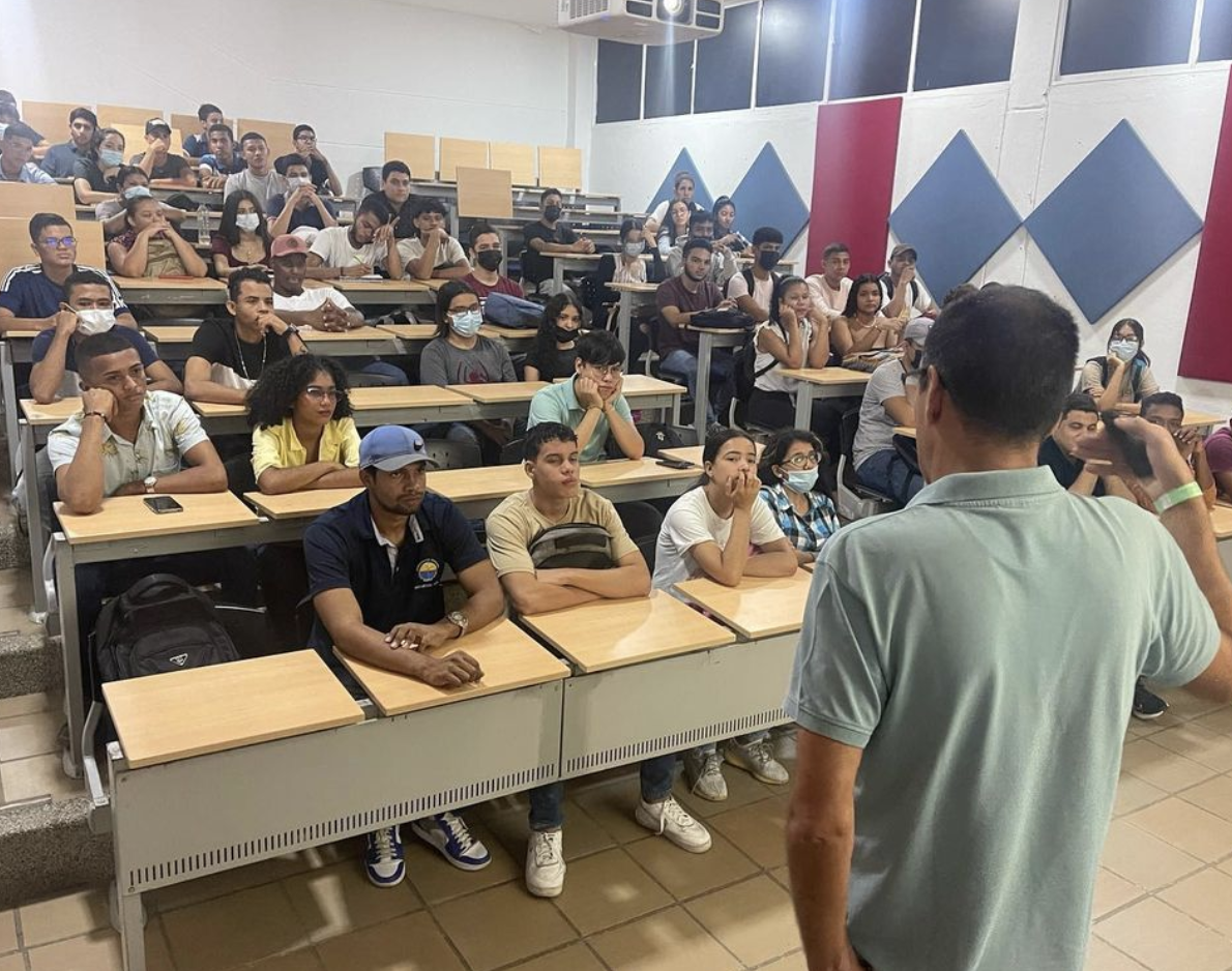 Visita docente internacional del Dr. Carlos Daniel Borges Coelho de la Universidad Aveiro, Portugal