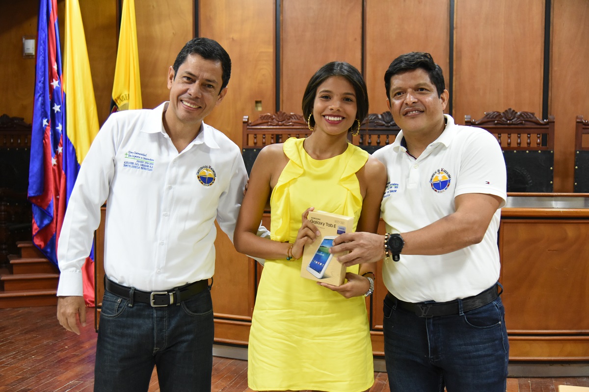 UNIMAGDALENA entregó estímulos a 27 estudiantes galardonados por ASCUN Deportes