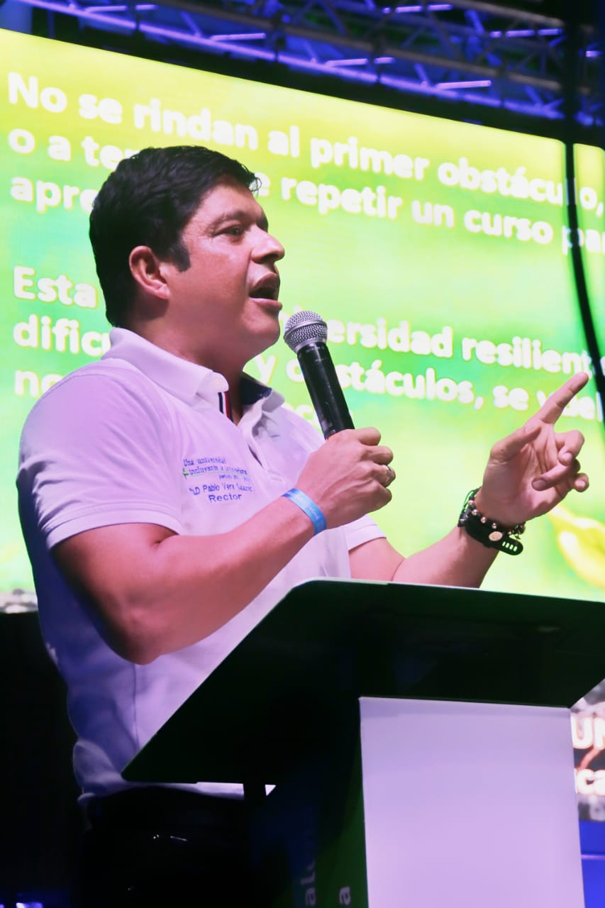 Doctor Pablo Vera Salazar, rector de la Alma Mater lideró la conferencia central del Encuentro de Estudiantes de Primer Semestre