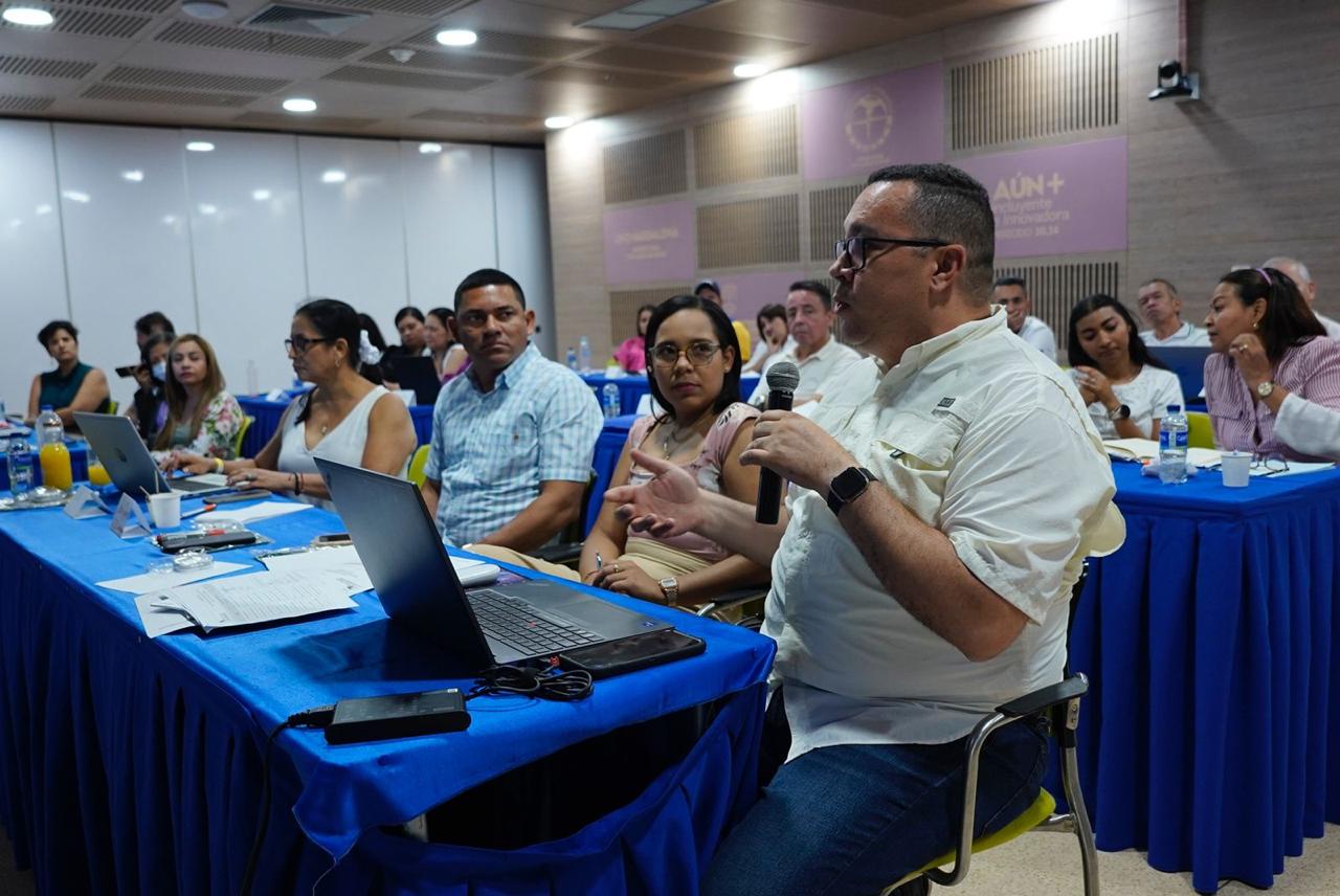 asamblea ordinaria  de Asouniesca en la Universidad del Magdalena.