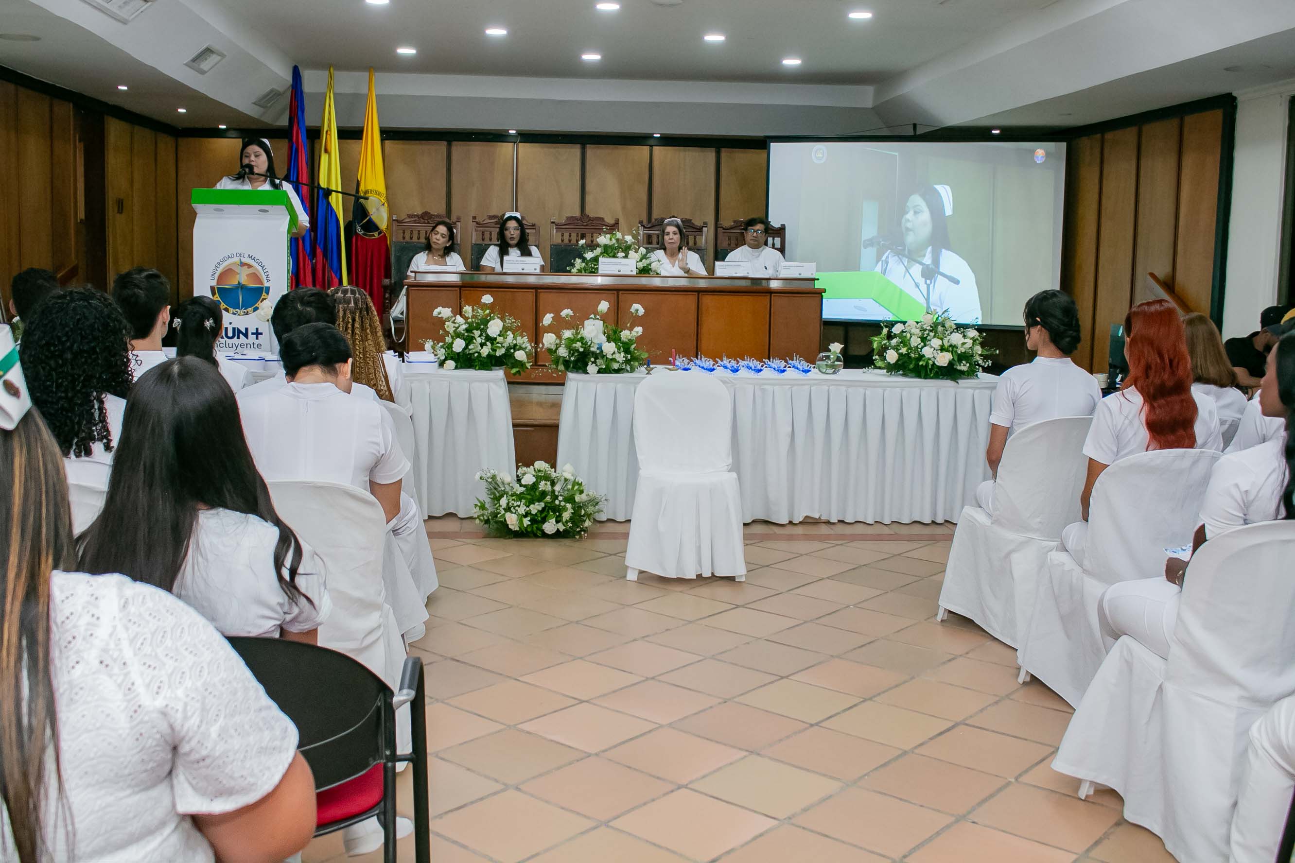 CEREMONIA.LUZ.ENFERMERÍA.4