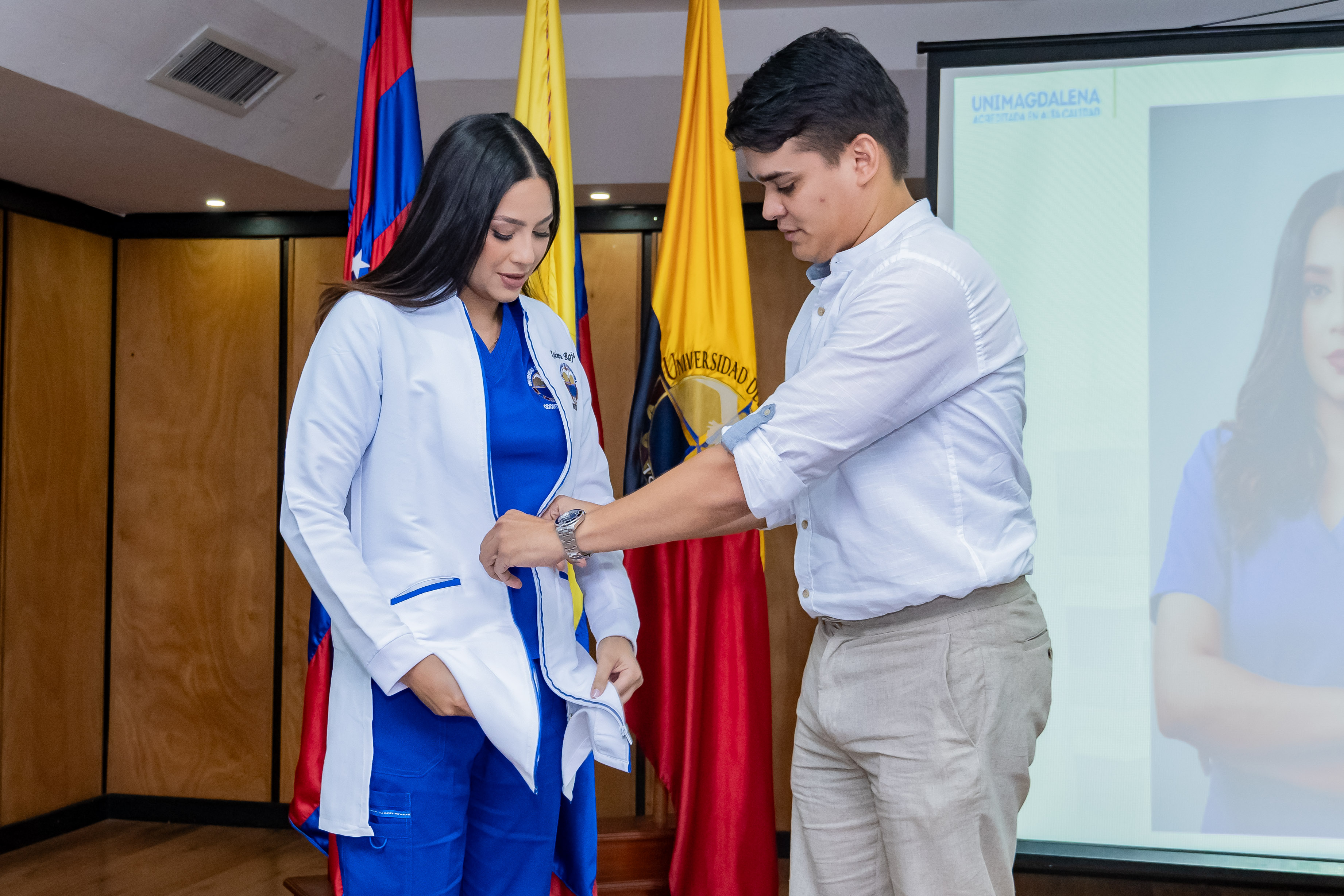 ENTREGA.BATAS.ODONTOLOGÍA.3