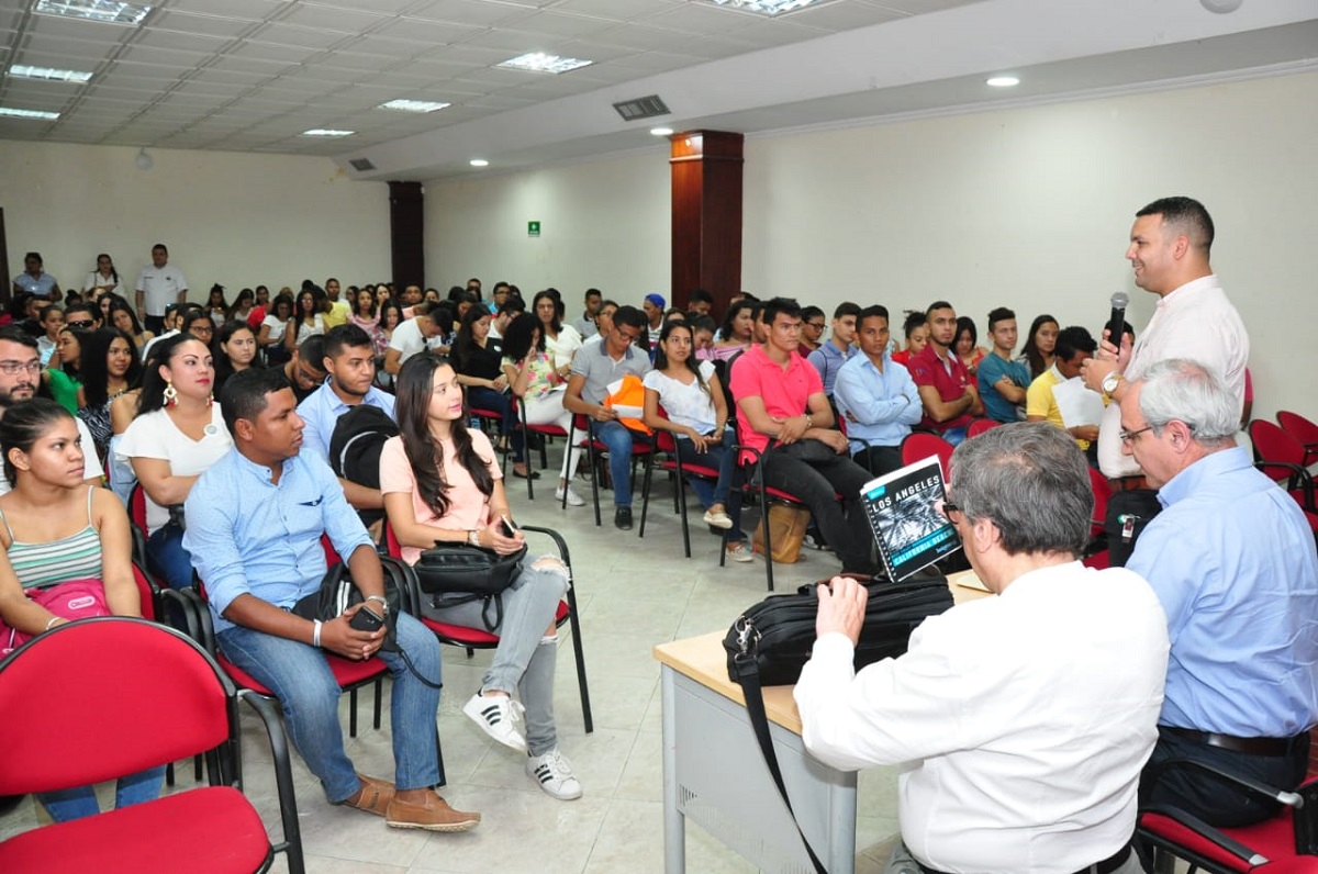 Programa de Administración de Empresas de UNIMAGDALENA espera la Renovación de Acreditación por Alta Calidad