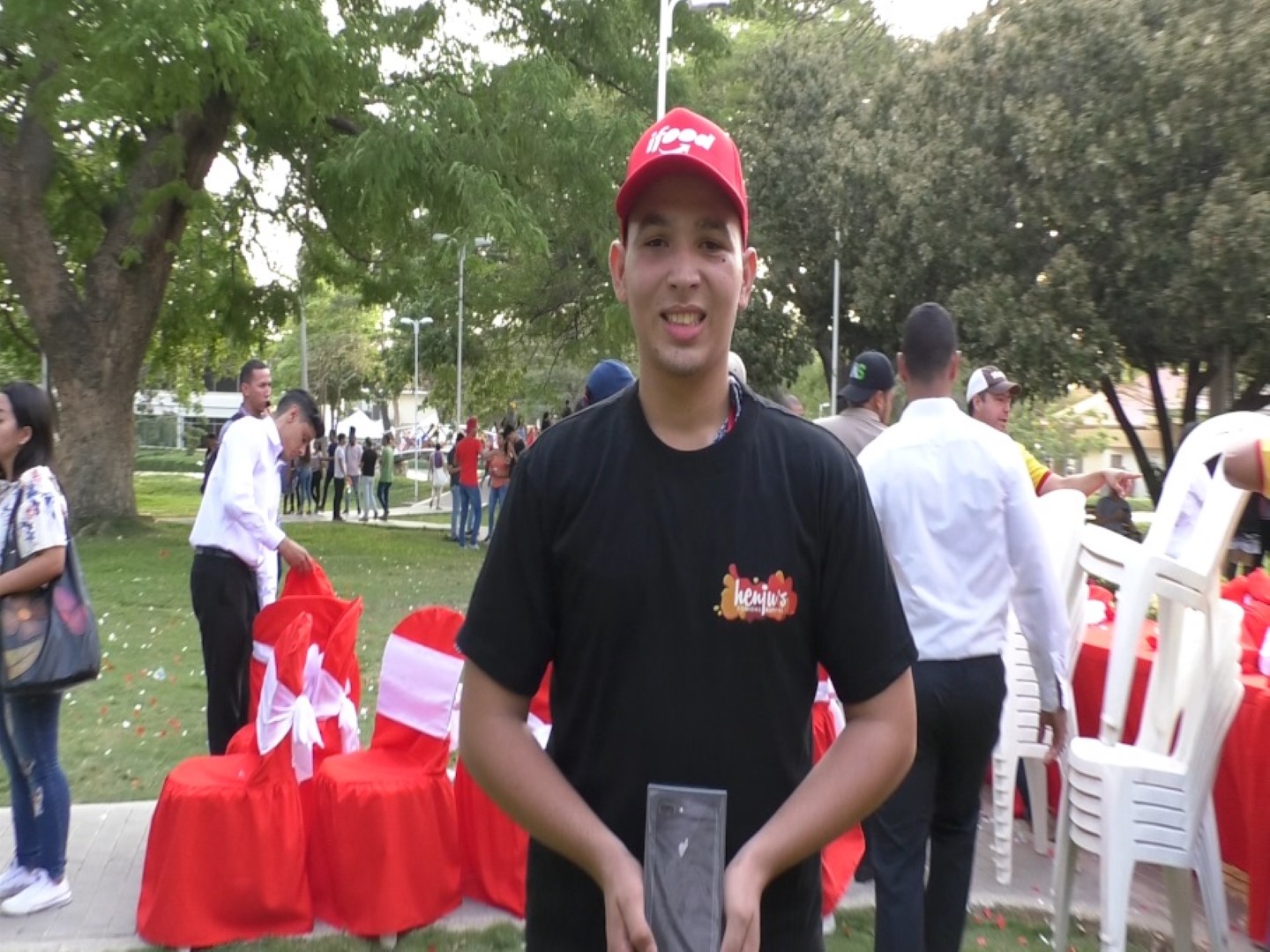 Hidalgo Andrade del Programa de Ingeniería Civil fue el ganador del concurso Ifoof Challenge.