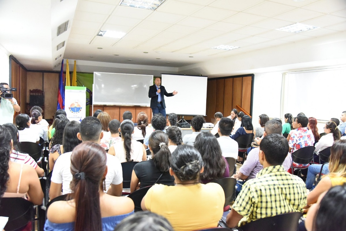 UNIMAGDALENA ofreció Seminario gratuito en Facturación Electrónica