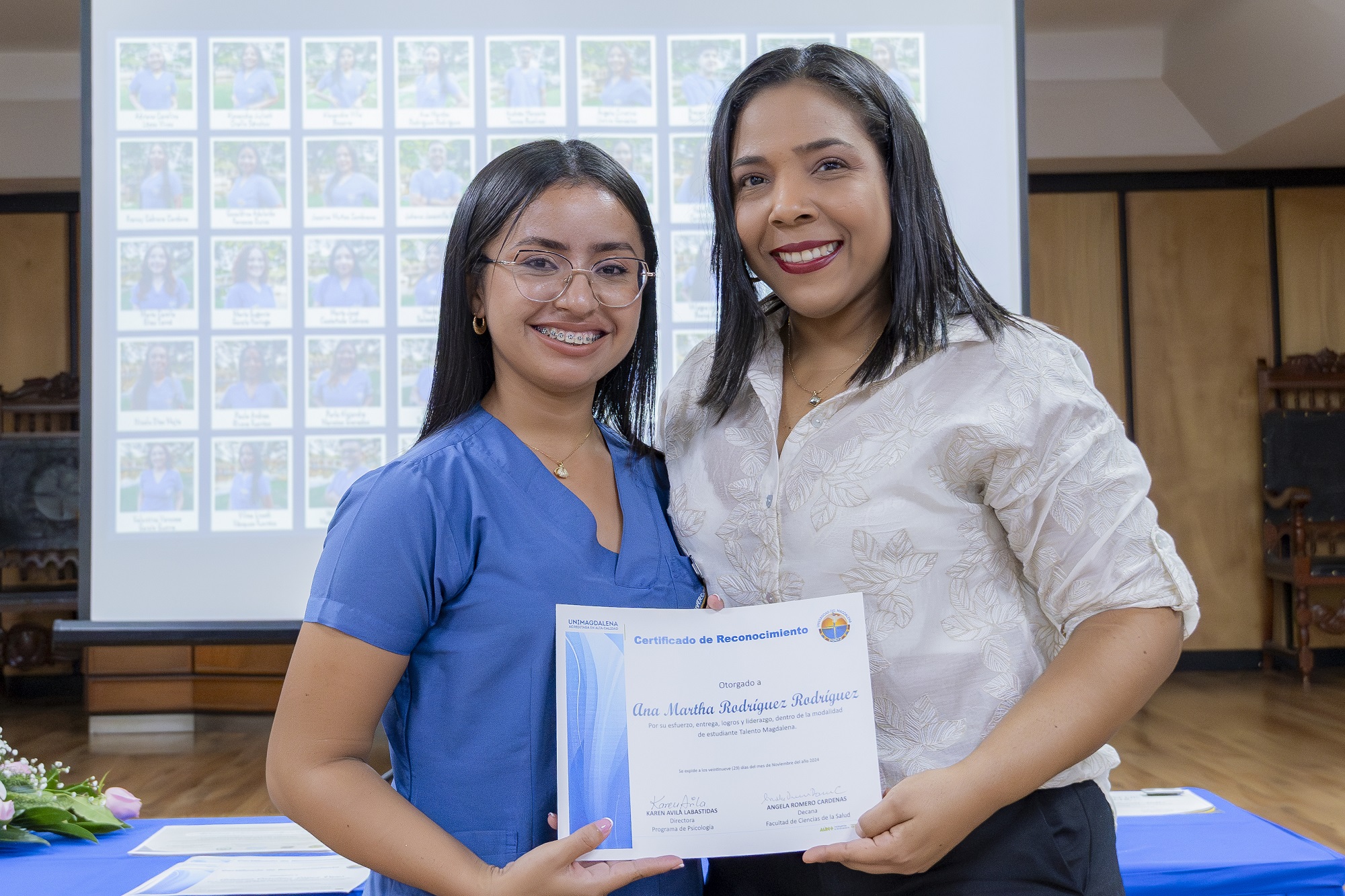 INSIGNIAS.PSICOLOGÍA.SALUD.4