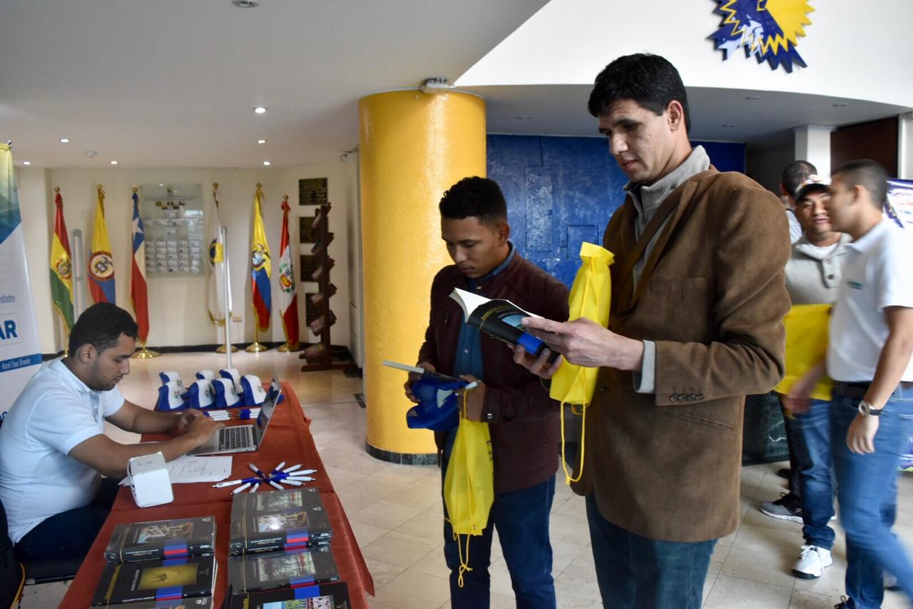 UNIMAGDALENA reunió a sus graduados en exitoso encuentro en Bogotá