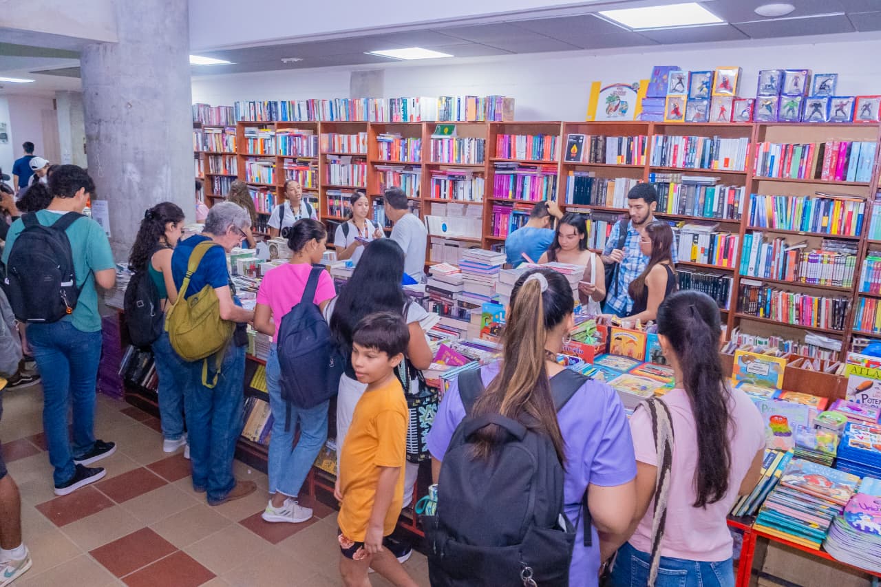 Durante la jornada inicial, se llevó a cabo el conversatorio central 'Del origen al futuro. 500 años de historia', evento que inauguró oficialmente la