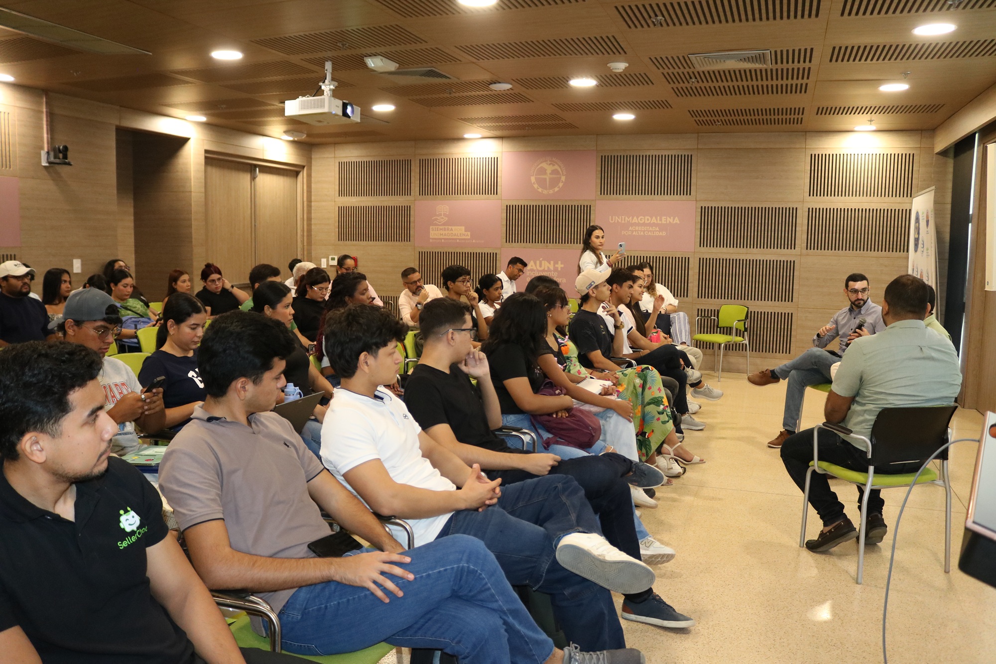 DIALOGOS.DERECHO.UNIMAGDALENA.4