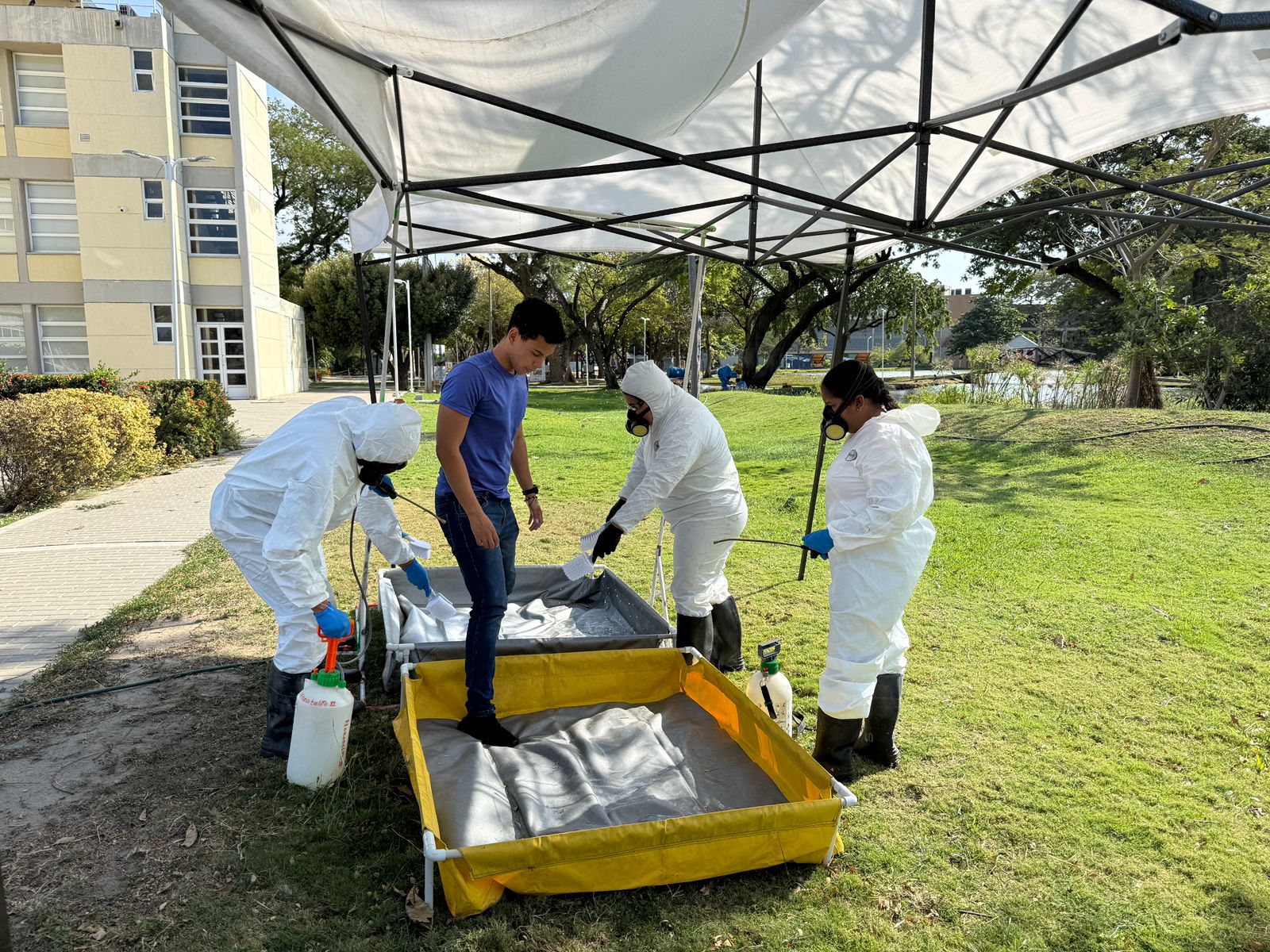 Aprendizaje aplicado en escenarios reales, gracias al convenio institucional con Fundagir que potencia la preparación profesional.