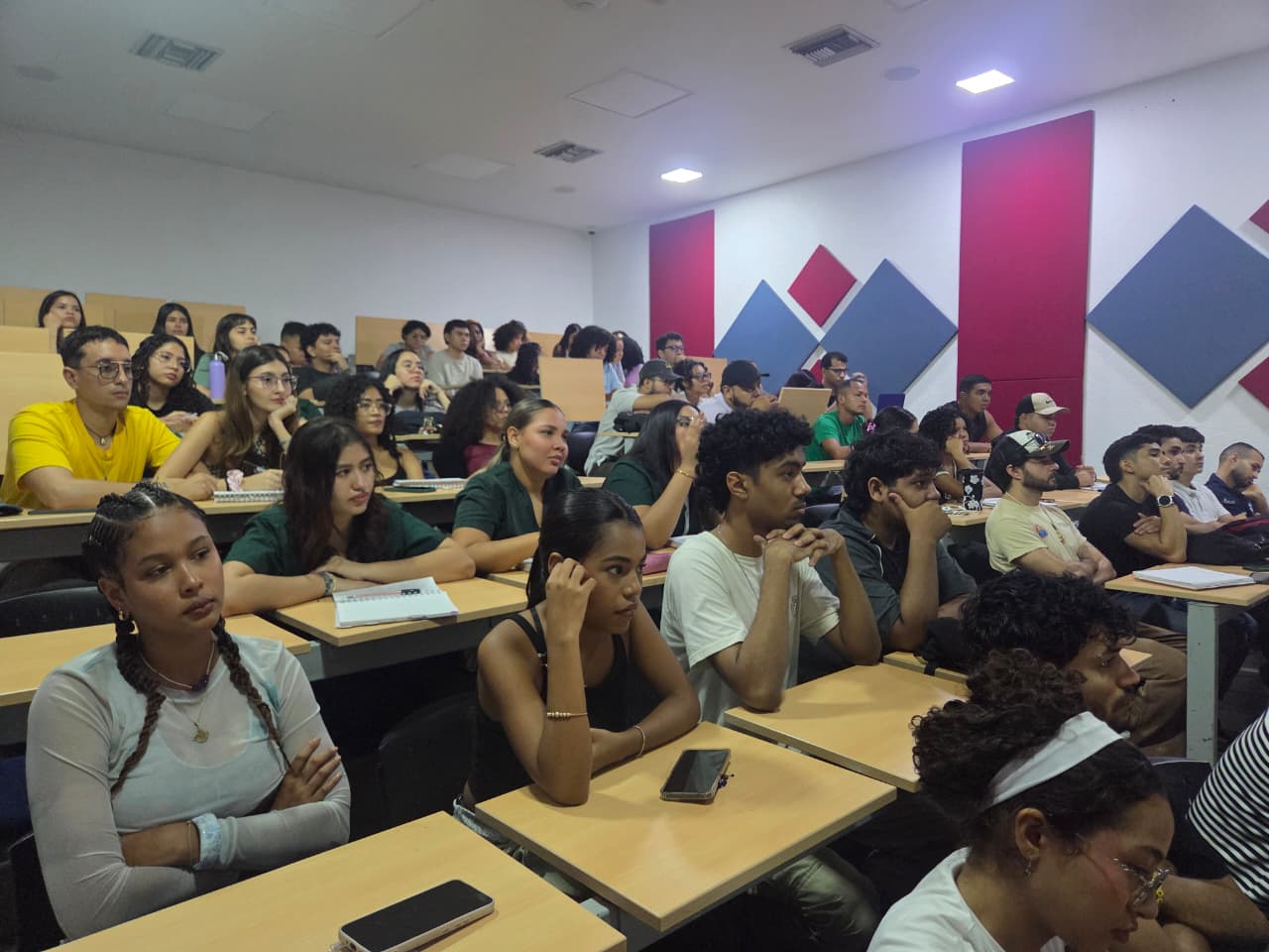 Estudiantes del programa de Biología y Antropología