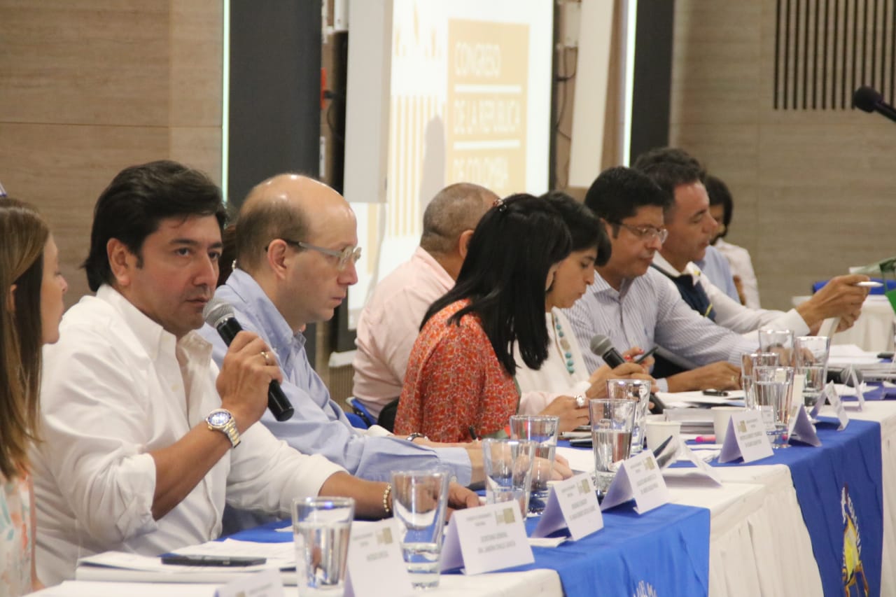 UNIMAGDALENA acogió sesión descentralizada de la Comisión de Ordenamiento Territorial del Senado de la República