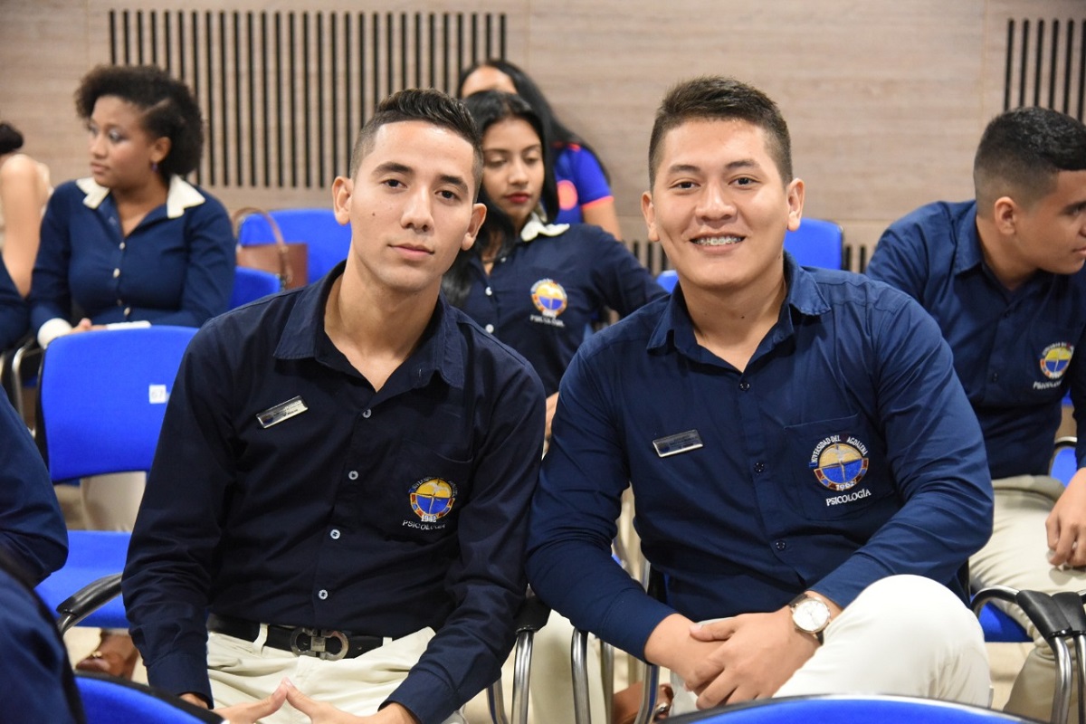 UNIMAGDALENA impuso Insignias a estudiantes del Programa de Psicología