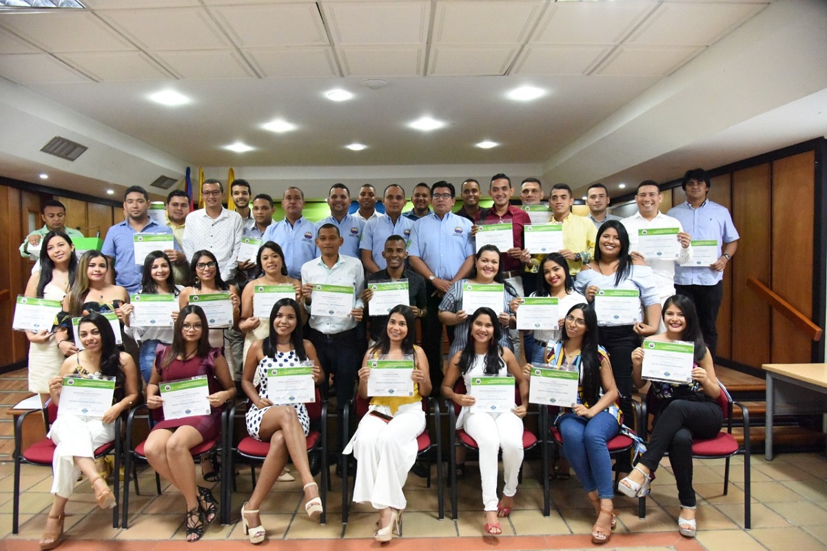 UNIMAGDALENA certificó a 107 estudiantes en diplomados