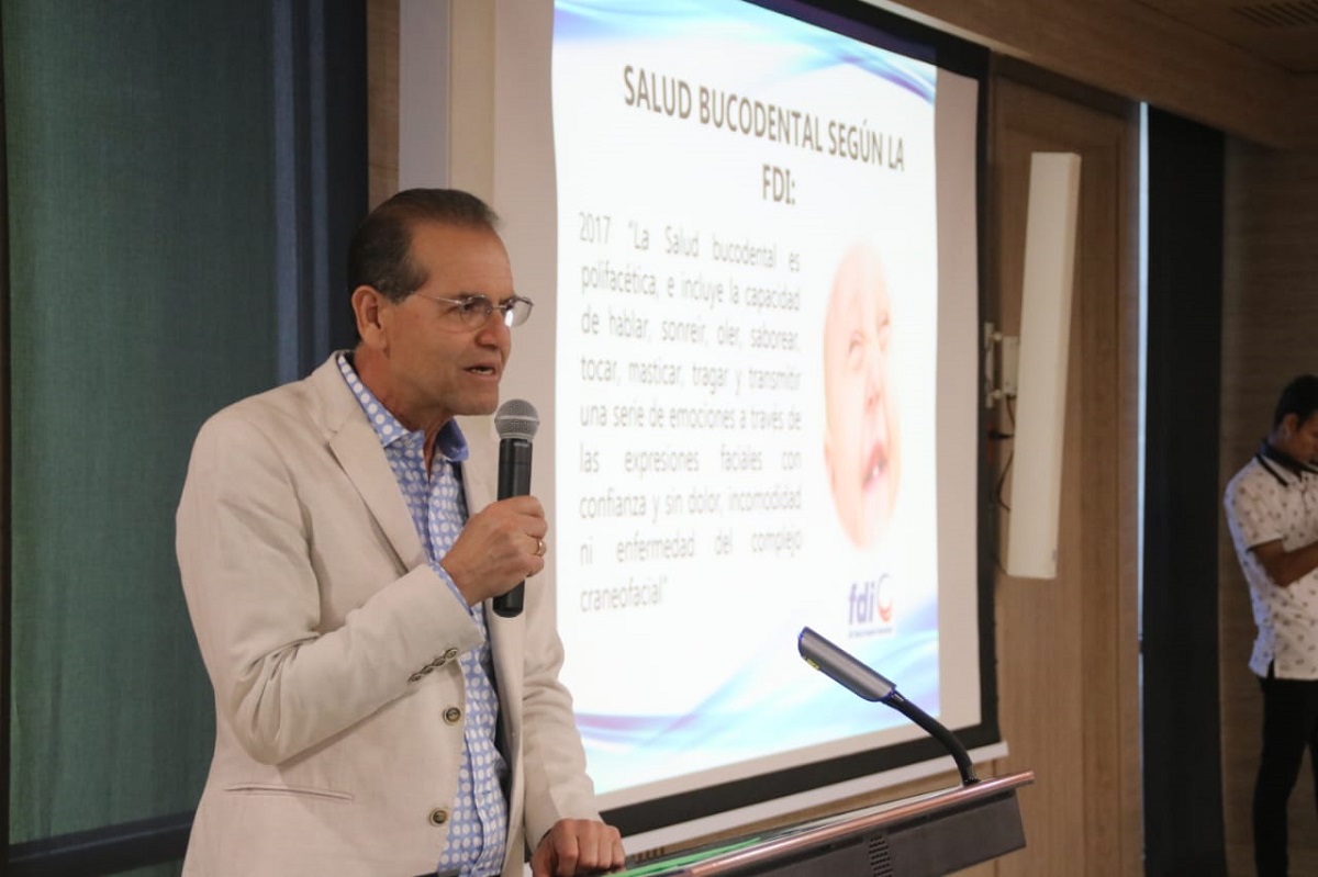 UNIMAGDALENA disertó sobre la Ética de la Odontológica Estética en Colombia