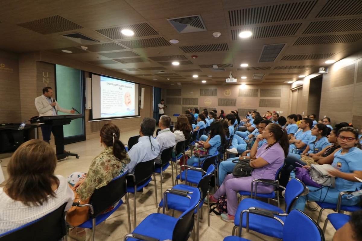 UNIMAGDALENA disertó sobre la Ética de la Odontológica Estética en Colombia