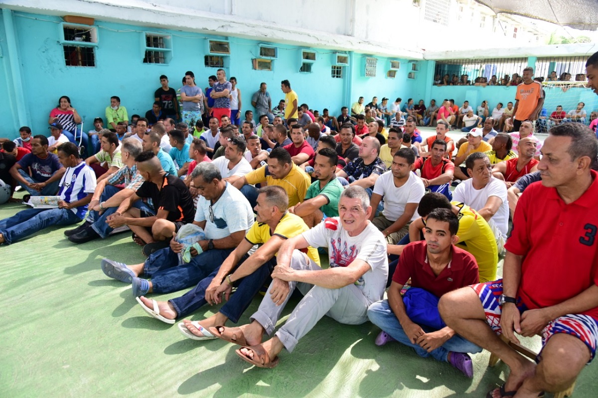 UNIMAGDALENA llevó mensaje de superación y resiliencia a internos de cárcel distrital