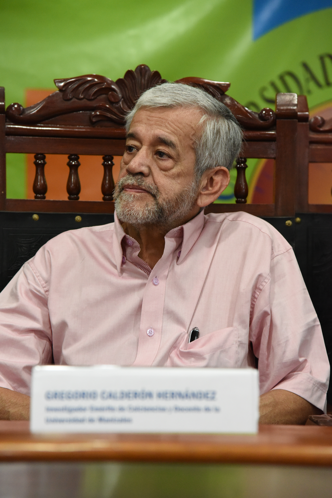 Con masiva asistencia, en el auditorio Julio Otero Muñoz de la Institución se llevó a cabo la conferencia "La investigación en administración en Colom