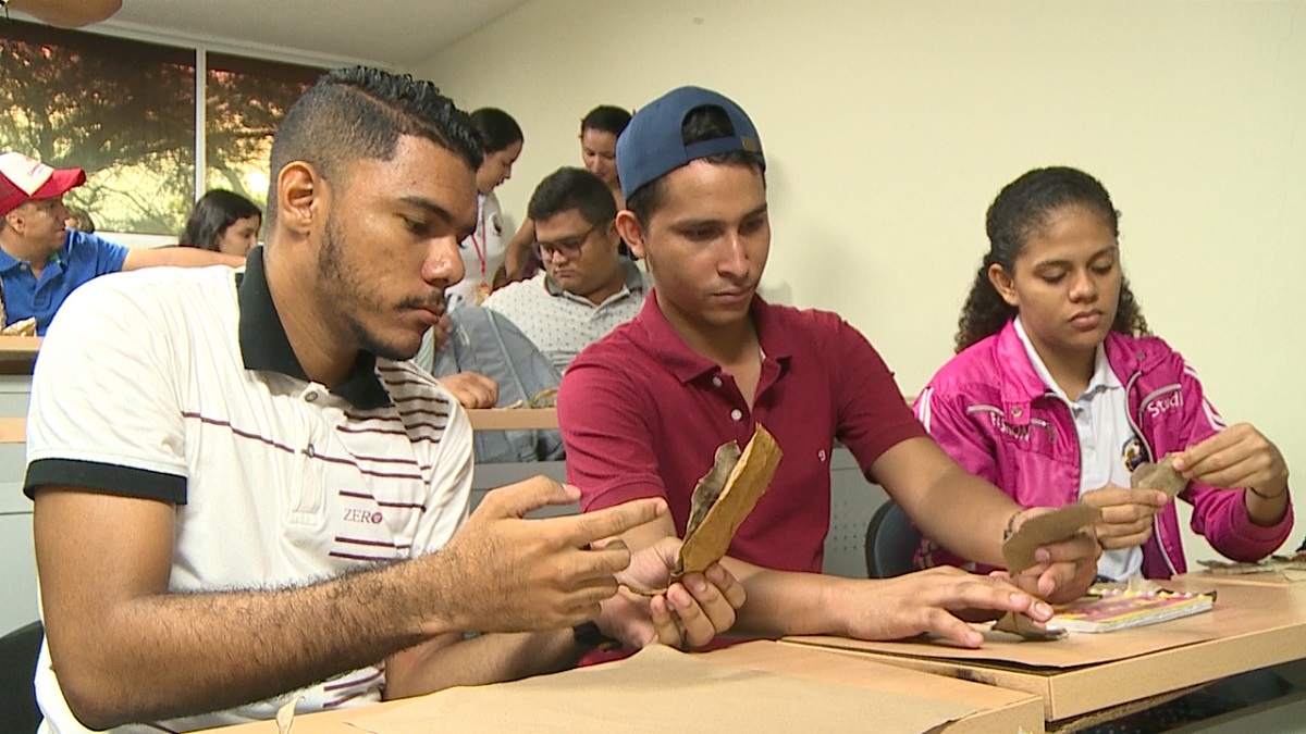 En UNIMAGDALENA se realizó Taller de Hojas Reciclables