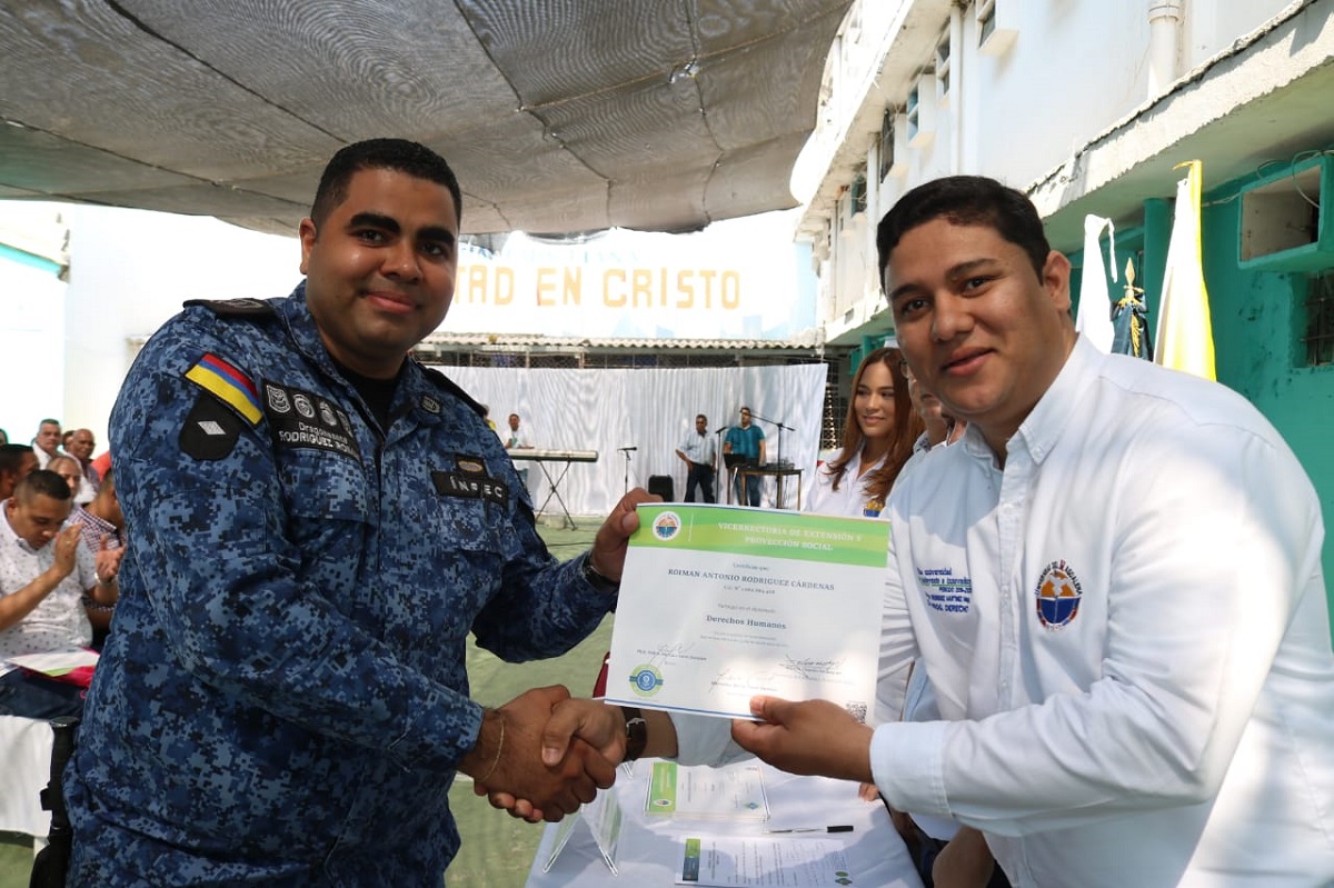 Por primera vez, internos y guardias de la Cárcel Distrital se certifican en diplomados ofrecidos por UNIMAGDALENA
