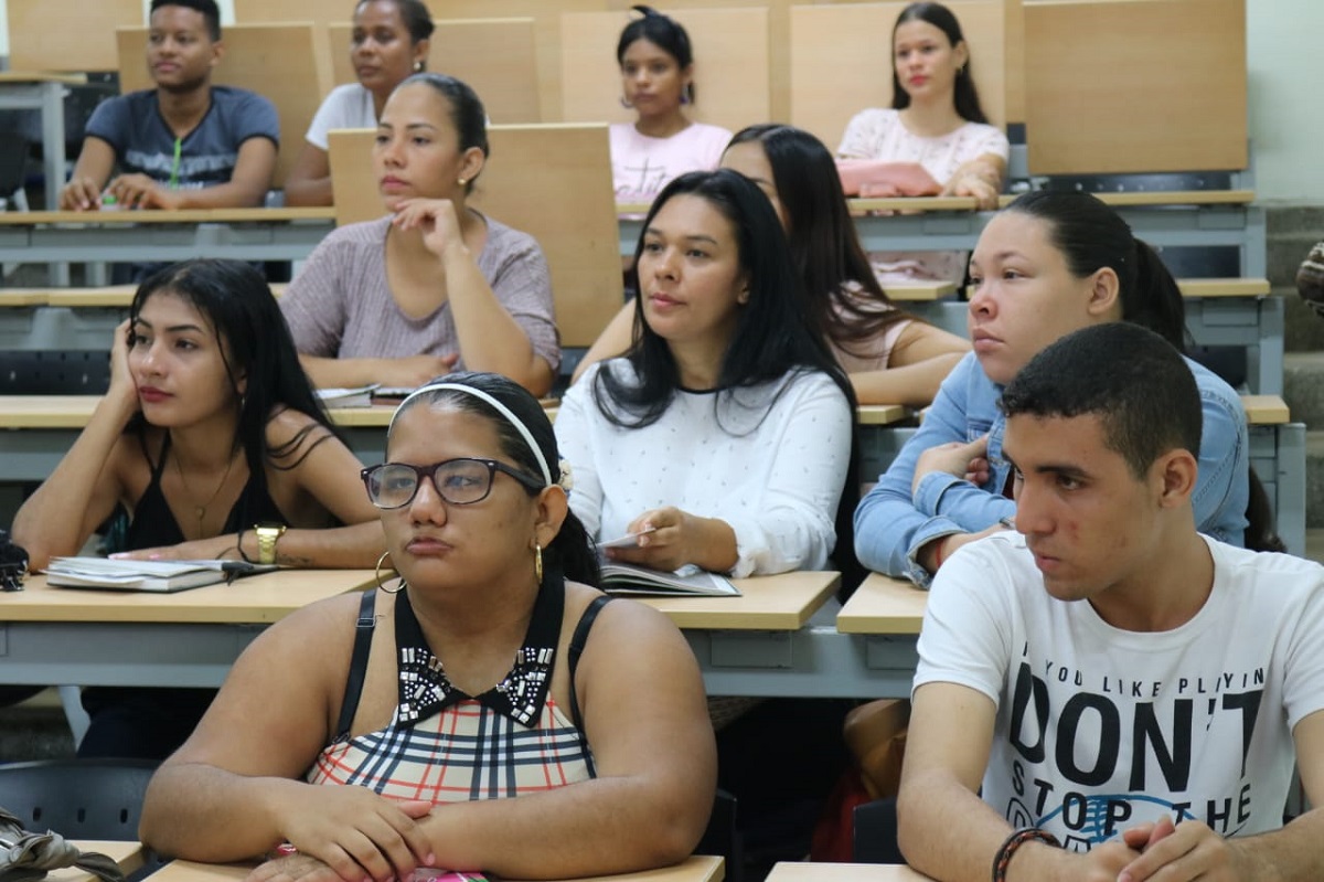 Estudiantes de la modalidad a distancia iniciaron clases en UNIMAGDALENA