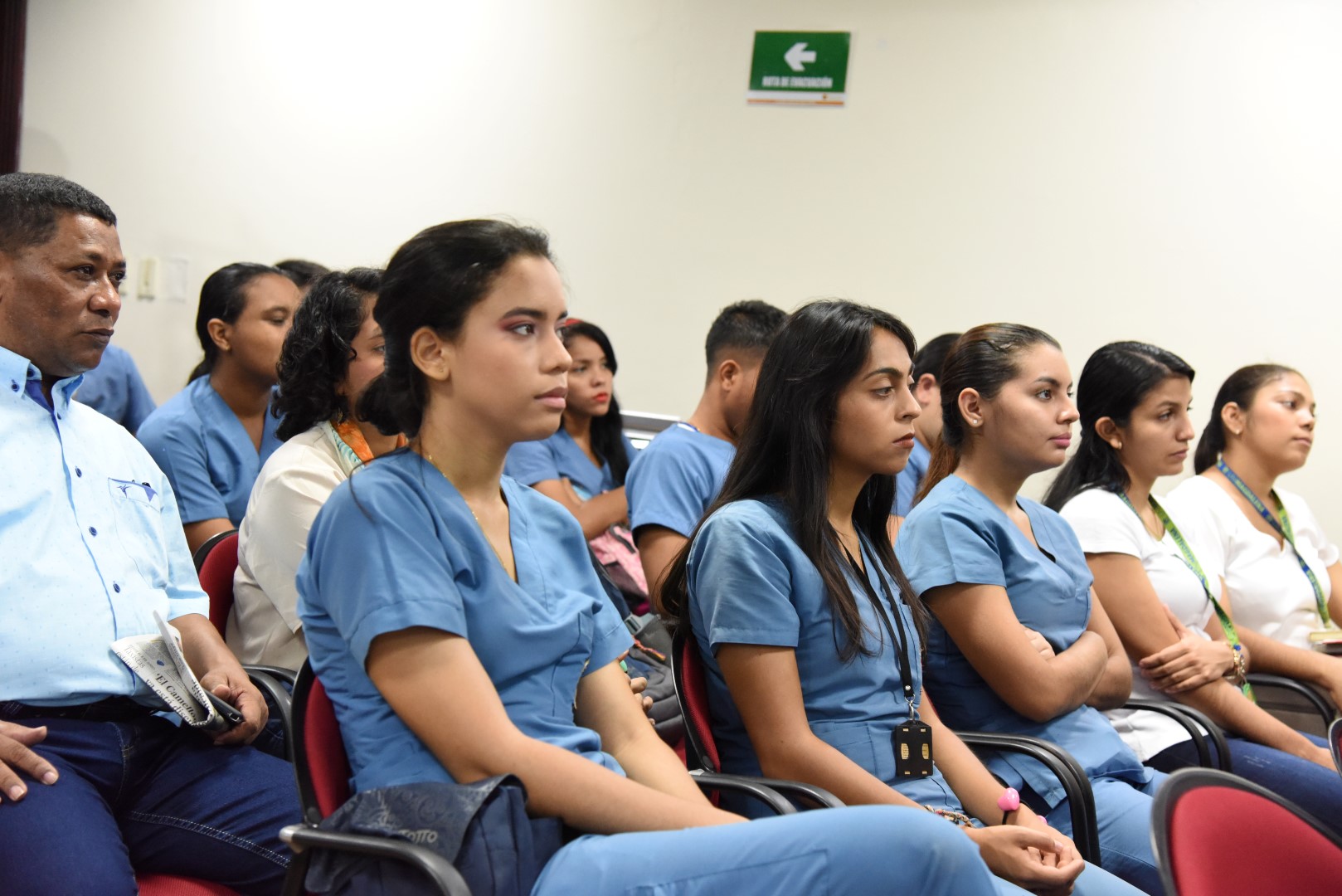 Asistentes a la Cátedra de la Academia Colombiana de Ciencias Exactas, Físicas y Naturales