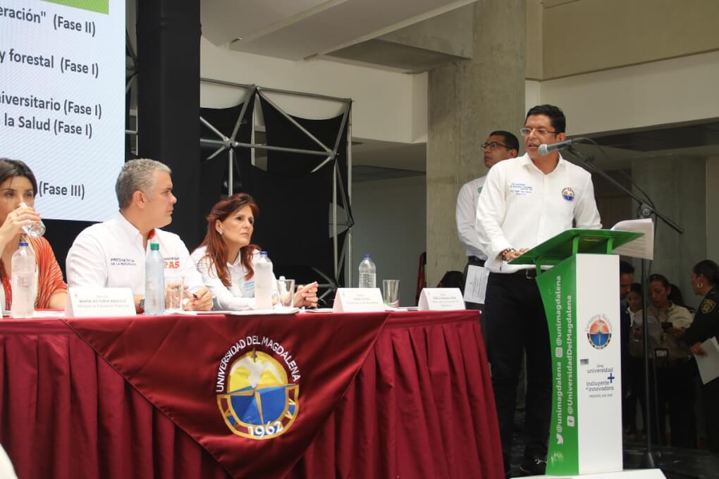Rector de UNIMAGDALENA pidió al Presidente de la República aumento de transferencias para universidades regionales acreditadas