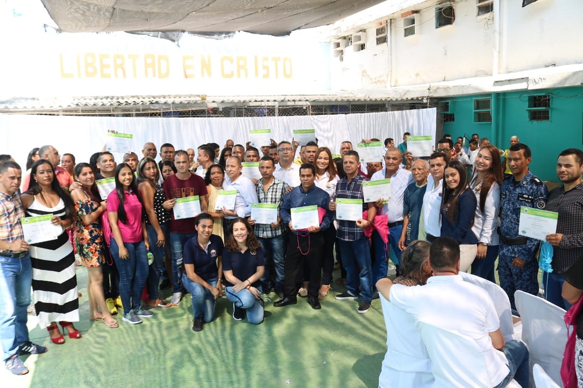 Por primera vez, internos y guardias de la Cárcel Distrital se certifican en diplomados ofrecidos por UNIMAGDALENA