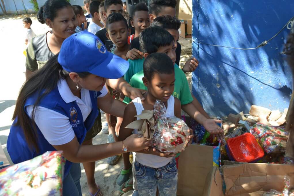 UNIMAGDALENA inició campaña "Navidad conVida" para niños de Santa Marta en condición de vulnerabilidad