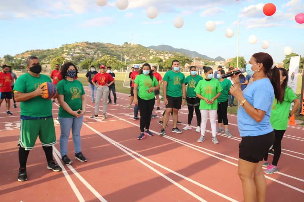 En cabeza de la Vicerrectoría Académica y la Dirección Curricular y de Docencia, se desarrolla jornada Deportiva para docentes