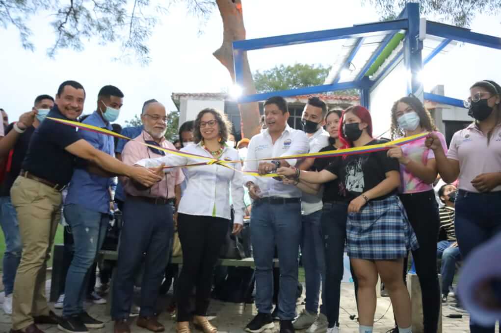 Rector Pablo Vera inaugura Aulas abiertas sostenibles, amigables con el medio ambiente e incluyentes