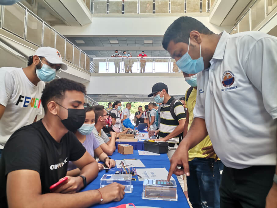 Inició concurso de robótica en UNIMAGDALENA