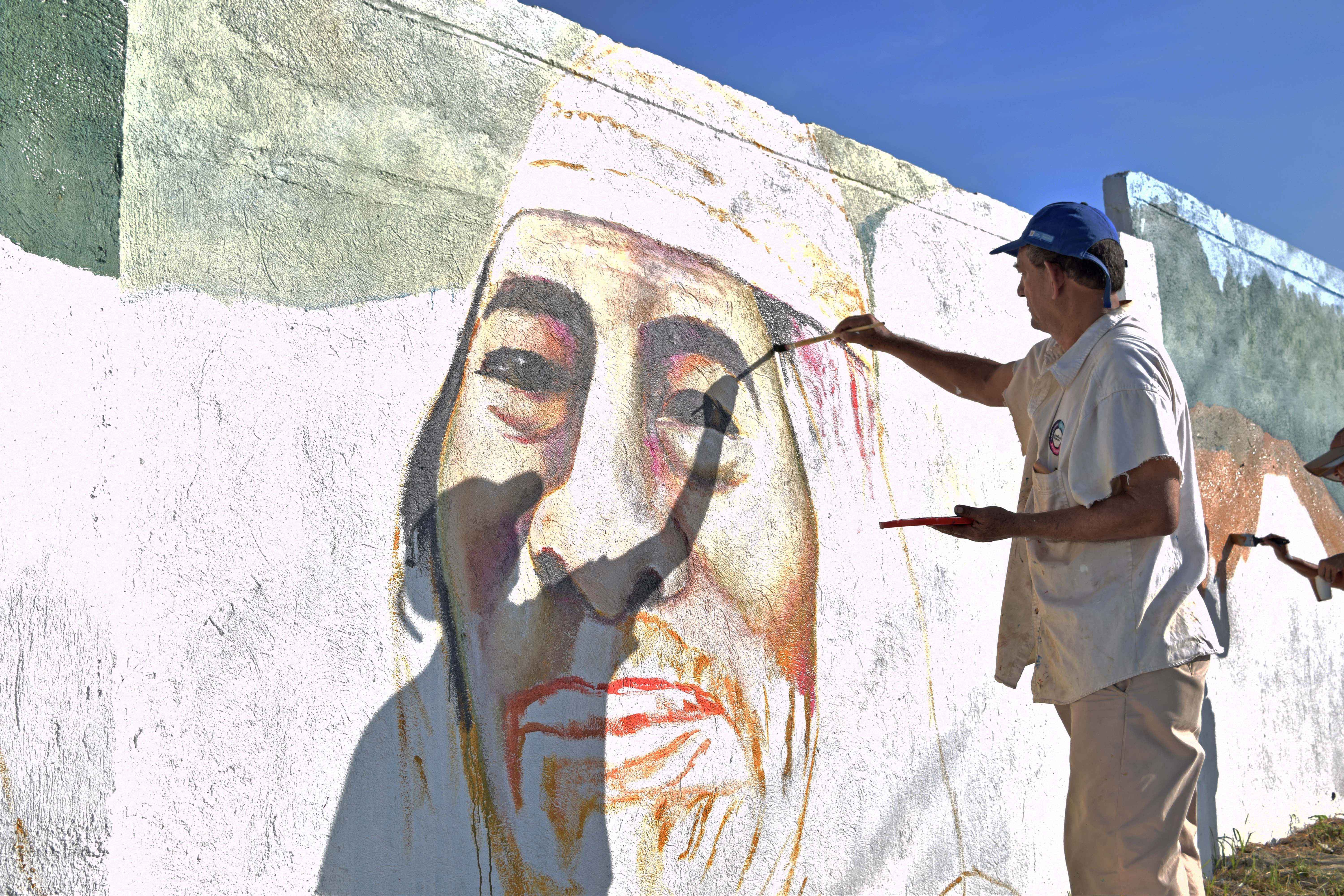 Con ayuda de artistas y docentes Unimagdalena dio alegría a la ciudad a través de su mural biocultural