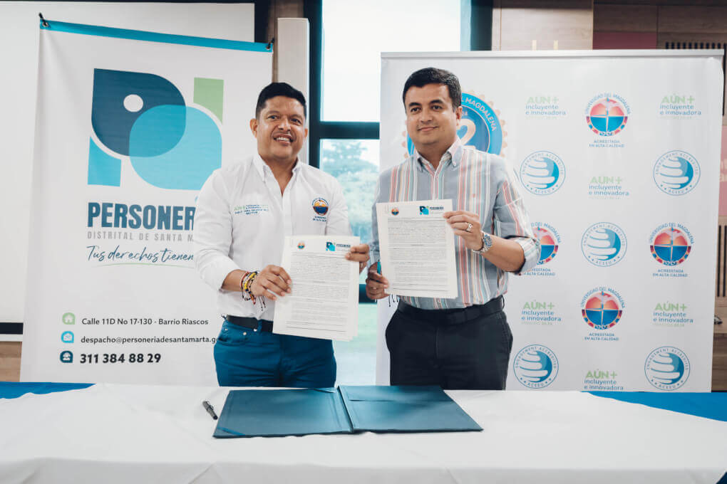 En un acto simbólico el rector, Pablo Vera Salazar PhD. y el personero Distrital, Edward Orozco Oñate, sellaron un convenio de cooperación que marca un compromiso conjunto para la defensa y promoción de los DDHH.