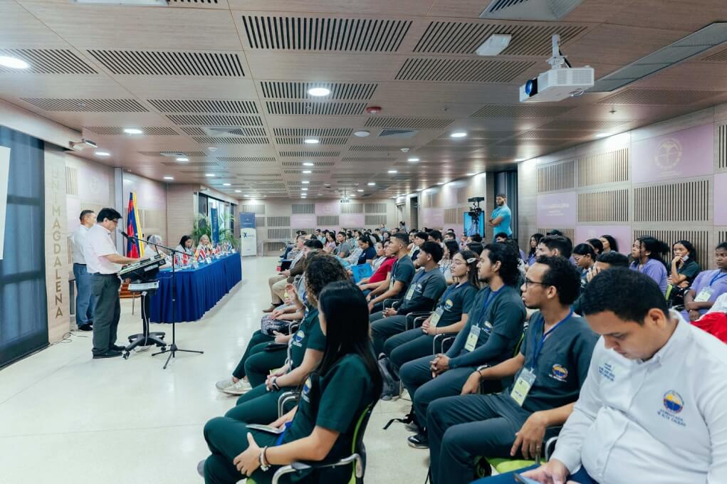 Estudiantes y docentes participarán en foros y talleres para discutir las oportunidades de la IA en la enseñanza.