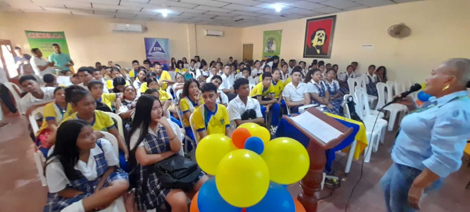 UNIMAGDALENA brings its academic offering closer to Plato’s students