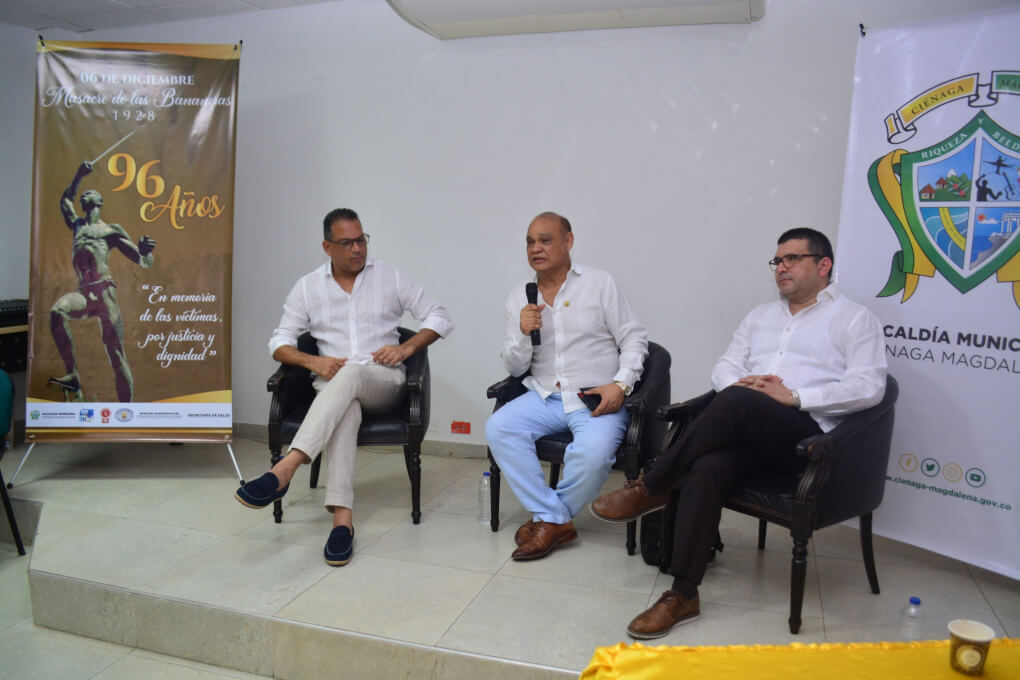 De izquiera a derecha: Dr. Edimer Latorre Iglesias, Dr. Carlos Milton Fonseca Lidueña y el Dr. Javier Ferreira Ospina.