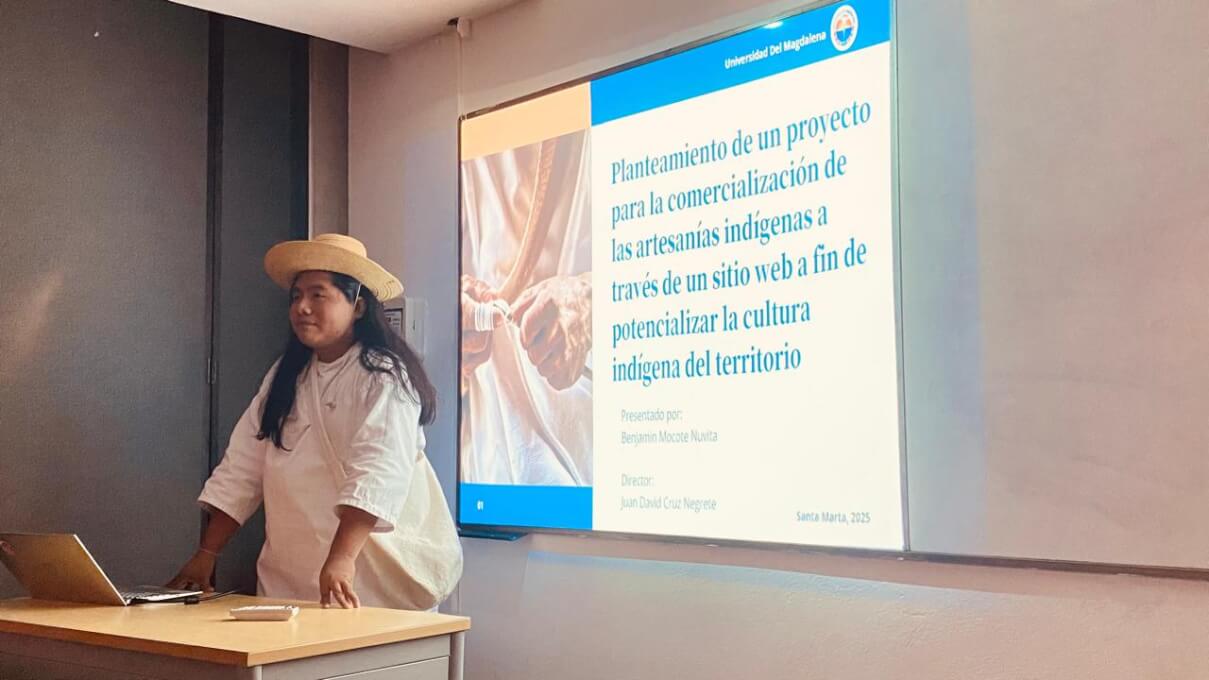 Sustentación opción de grado estudiante Benjamín Mocote Nuvita