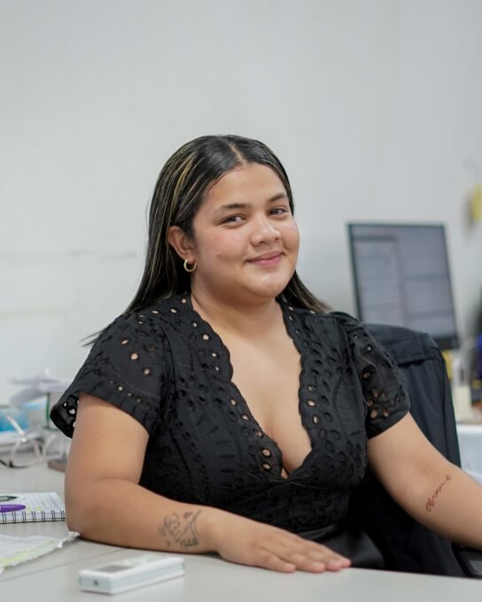 ESTUDIANTES DE AUXILIAR DE JUZGADOS Y TRIBUNALES FORTALECEN SU FORMACIÓN EN DESPACHOS JUDICIALES DE SANTA MARTA