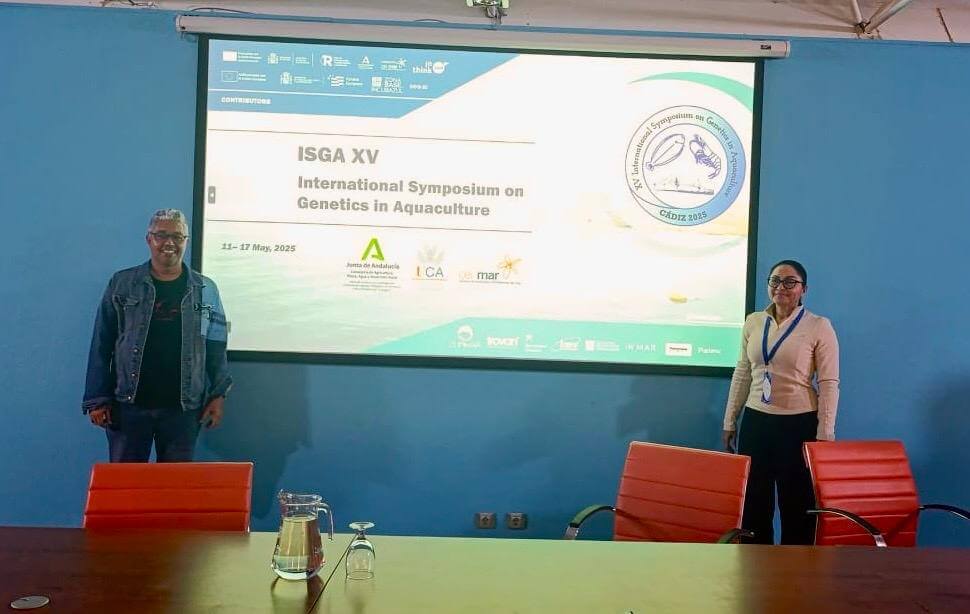 La doctora Saeko Gaitán Ibarra y el doctor Javier De la Hoz Maestre, docentes investigadores de la Alma Mater, fueron invitados a este encuentro por ser la Universidad miembro patrono del Campus Internacional de Excelencia en Ciencias del Mar (CEI·MA