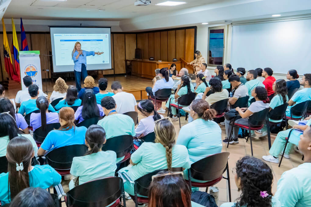 La Universidad del Magdalena vivió una jornada institucional con la visita de la directora general del Instituto Colombiano para la Evaluación de la Educación – ICFES.